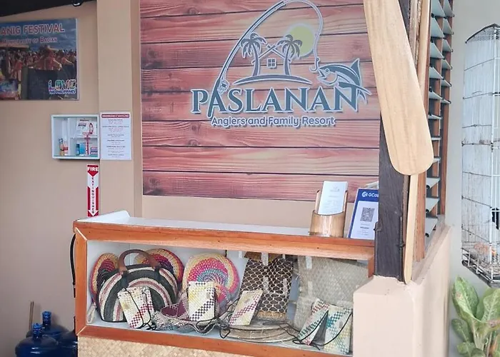 Paslanan - Anglers And Family